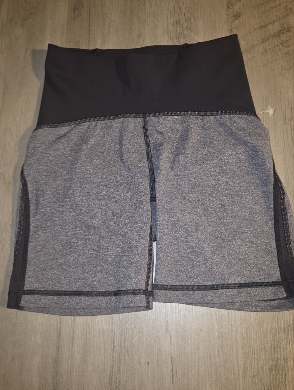 Lululemon Train Times Shorts 6" Size 4 Heathered Grey Black Colorblock Mesh